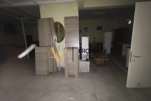 1789986183103
